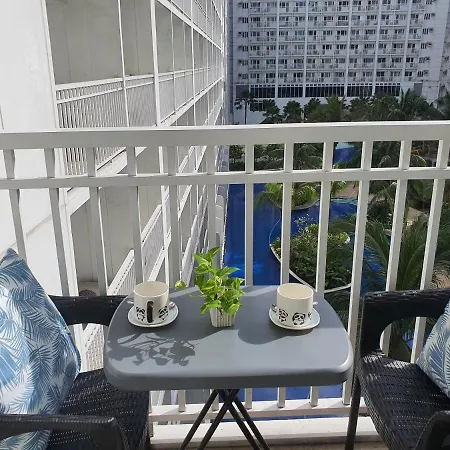Home At Last, 1 Bedroom Pool View With Balcony