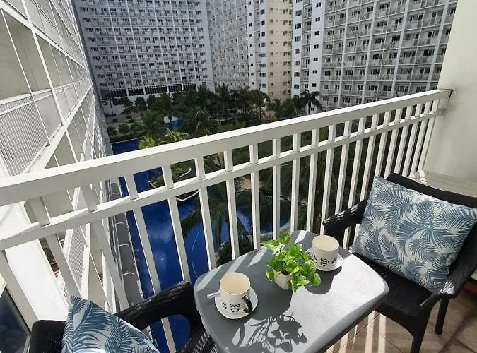 At Last, 1 Bedroom Pool View With Balcony *