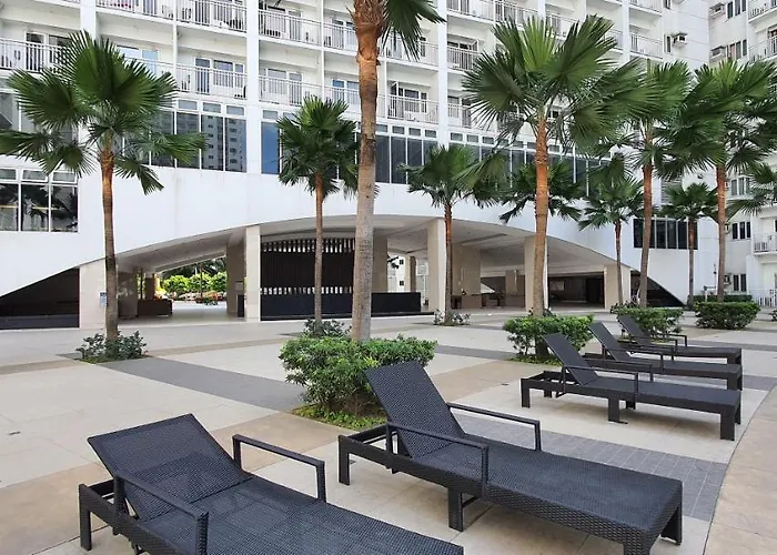 At Last, 1 Bedroom Pool View With Balcony Apartment *