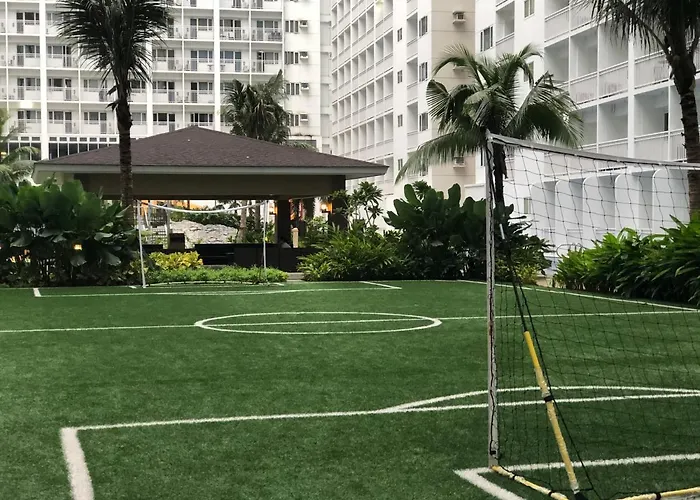 At Last, 1 Bedroom Pool View With Balcony *