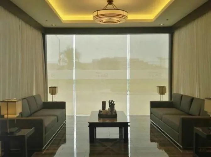 At Last, 1 Bedroom Pool View With Balcony