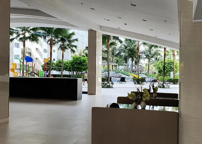 At Last, 1 Bedroom Pool View With Balcony Apartment *