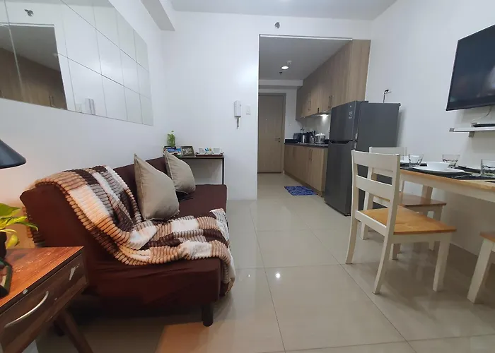 At Last, 1 Bedroom Pool View With Balcony *
