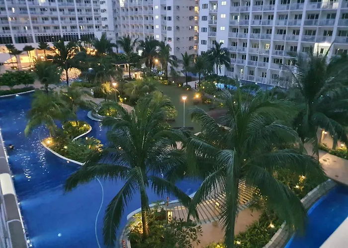 At Last, 1 Bedroom Pool View With Balcony Apartment *